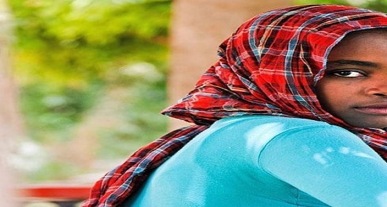 القبض على سودانية استغلت قاصرات دفعن شرفهن مقابلا للمخدرات