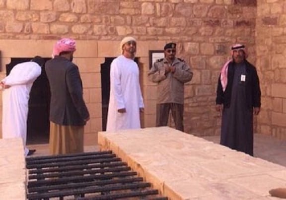 بالفيديو و الصور.. ولي عهد أبوظبي في المنطقة الأثرية ومدائن صالح بالعلا