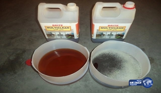 ضبط 3500 جالون من الخمور مُخبأة ضمن إرسالية سائل تنظيف