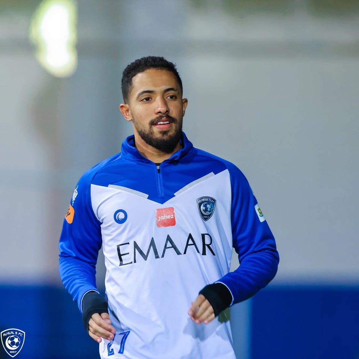 رسالة من " الموارد البشرية " للعاملين في القطاعات العامة والخاصة 