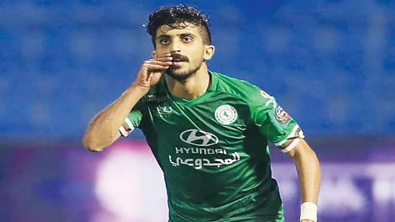 الغموض يسيطر على مشاركة "الكويكبي" في مباراة الاتفاق والهلال