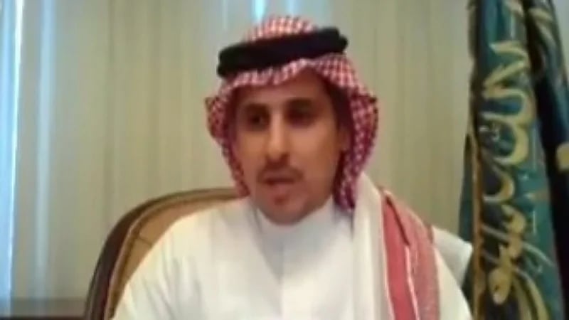 وكيل "الموارد البشرية" يكشف عن الحد الأدنى للأجور لمهنتي طب الأسنان والصيدلة "فيديو"