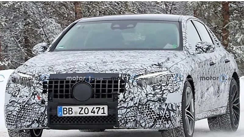 مرسيدس تشعل المنافسة بسيارة E-Class الجديدة