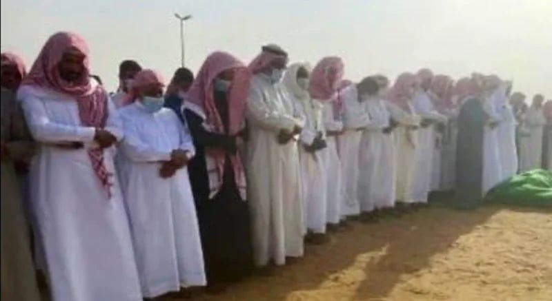 وفاة معلمة في حادث مروري حاملة هدايا النجاح لطلابها بين يديها