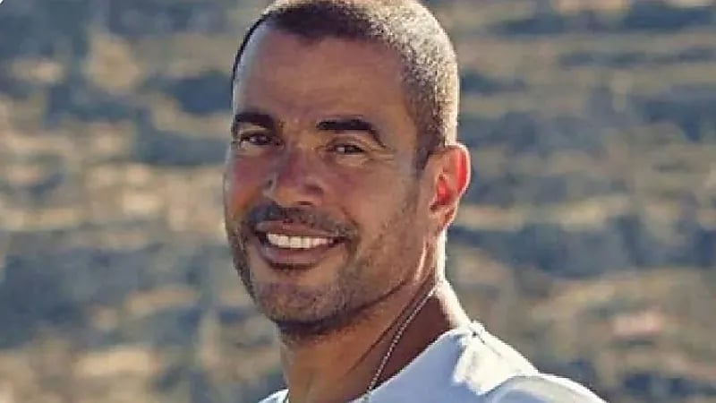 عمرو دياب يتعرض لموقف محرج أثناء إحيائه حفل زفاف