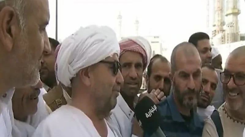 شاهد.. معتمر جزائري: اعتمرت 20 عمرة وأمطار العمرة الأولى قبل 36 عاما لم تغب عن بالي 