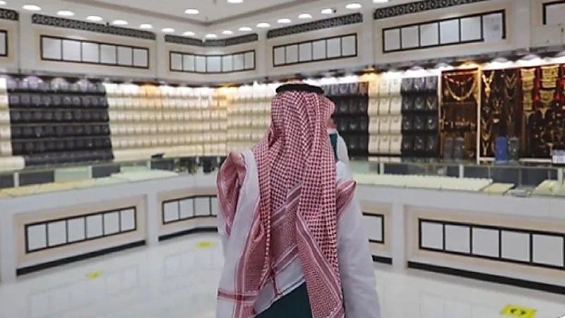 بالفيديو.. ضبط 72 مخالفة وإيقاع غرامات فورية بحق منشآت تجارية