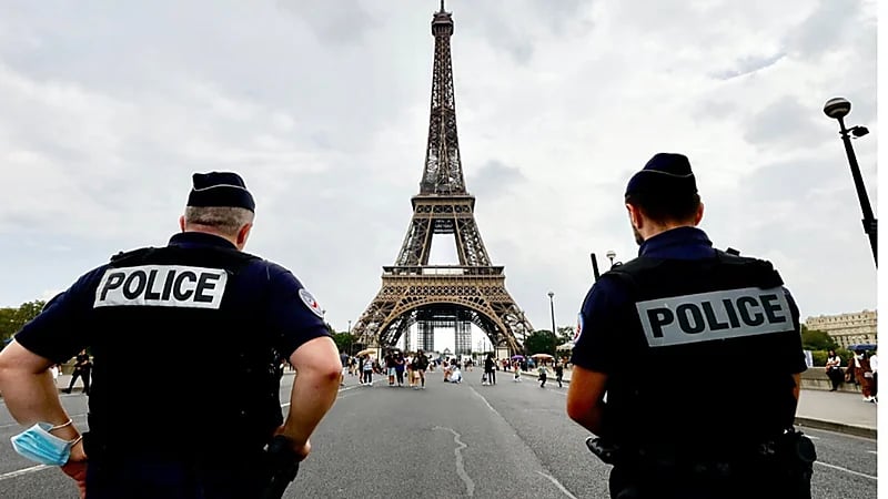 مصري يلقى حتفه بعد إصابته برصاص الشرطة في فرنسا