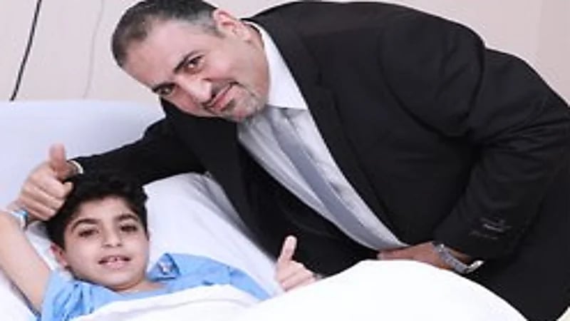 نجاح عملية نادرة لأب تبرع بكليته إلى طفله رغم اختلاف فصائل الدم في الدمام