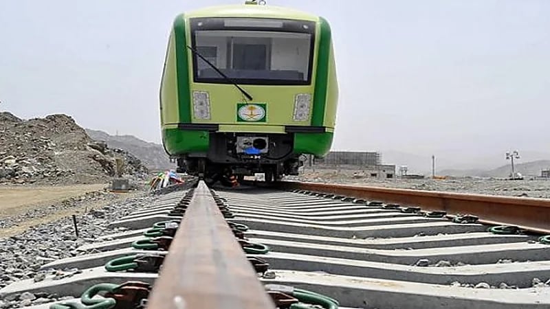 تخصيص 16 قطارا كهربائيا لتسهيل تنقل الحجاج للمشاعر المقدسة