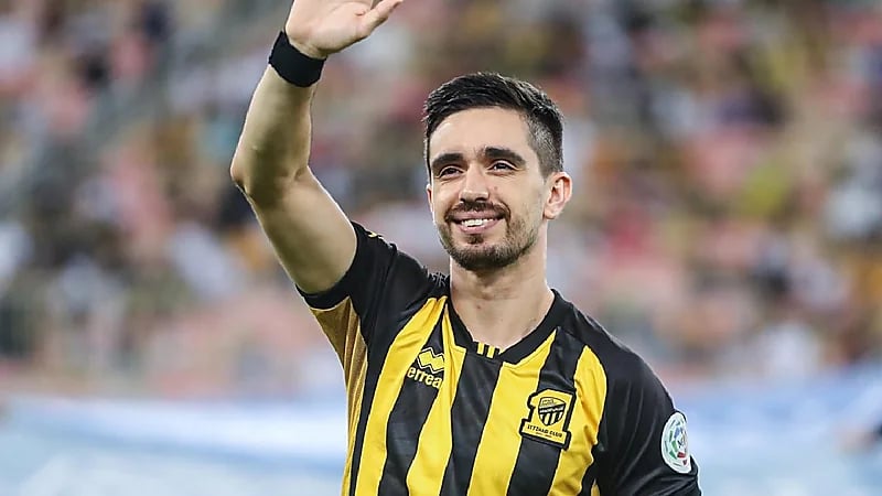 "تمديد عقد كورنادو لموسم إضافي" على طاولة الاتحاد