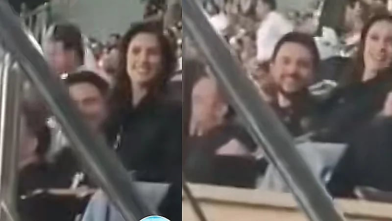 مشجع بمباراة الأردن للأميرة رجوة وزوجها : ستي رجوة سيدي حسين طاير فيك  .. فيديو