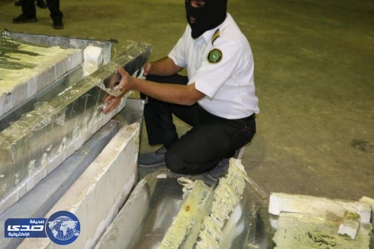 جمرك الحديثة يُحبط 3 محاولات لتهريب أكثر من 400 ألف حبة كبتاجون
