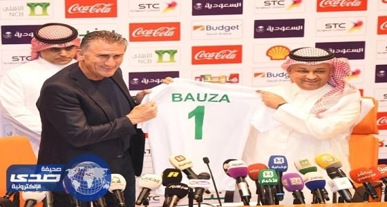 بالفيديو.. فتاة مصرية تنهال ضربًا على شاب تحرش بها