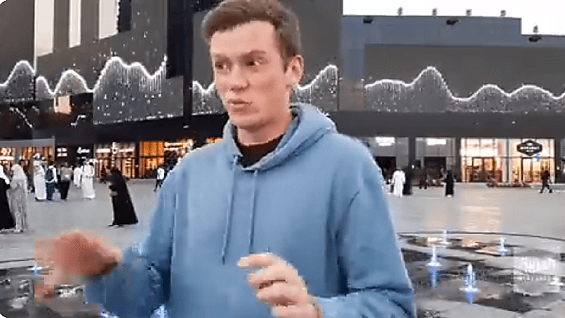 زائر أمريكي: تايم سكوير في بوليفارد الرياض يشبه تايم سكوير في نيويورك