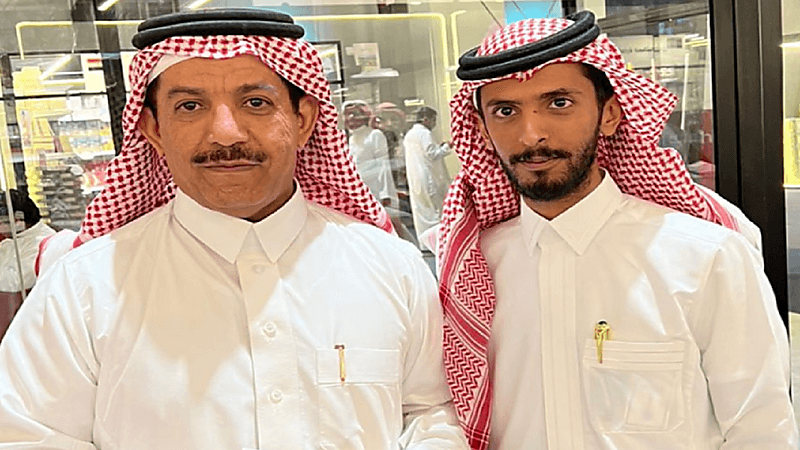 بالصور.. تدشين كتاب "حب الأوطان" للعضياني