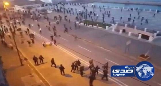 بالفيديو..ثورة شعبية في الجزائر بسبب الأسعار