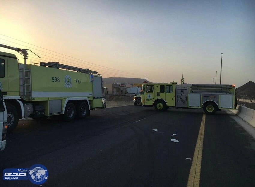 اغلاق طريق المدينة تبوك إثر تسرب 32طن من البنزين