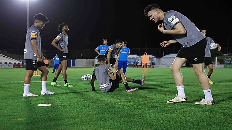 الهلال يستأنف تدريباته ويحدد مدة غياب "كنو"
