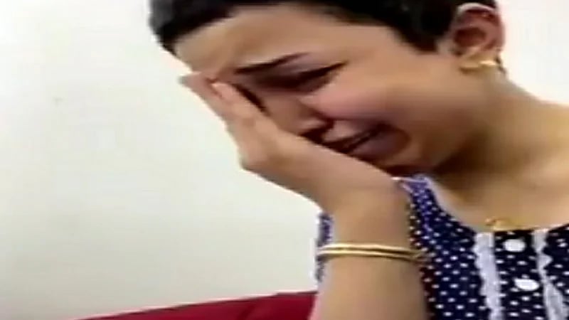 بالفيديو.. مشاعل القحطاني تنهار باكية بعد سؤالها عن والداتها