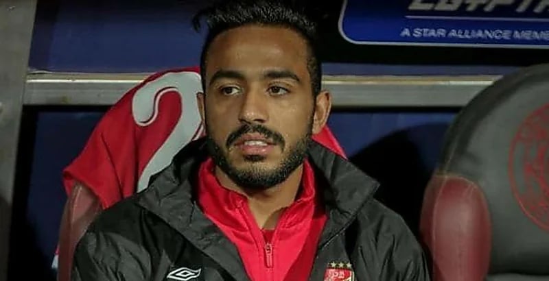 كهربا يتعرض لحادث مروري تسبب في تحطم سيارته الخاصة 