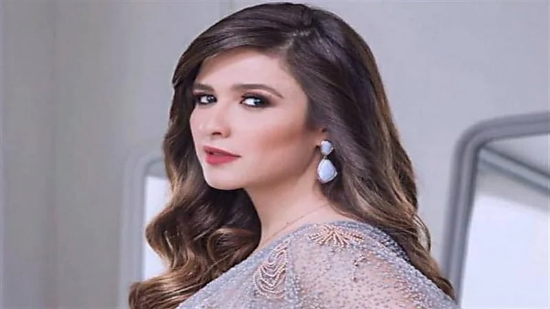 خروج ياسمين عبدالعزيز من العناية المركزة