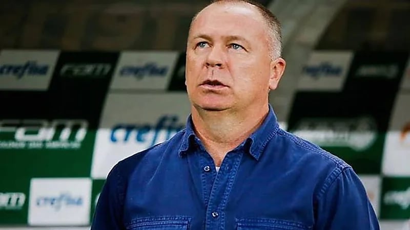 تفاصيل جلسة النصر مع المدرب البرازيلي "مينيز" بعد الهزيمة أمام الفيصلي