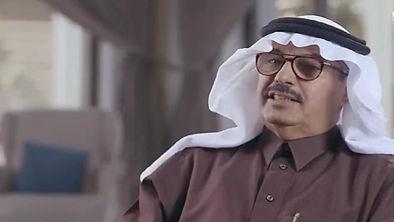 آل عمر: عملت مشرف أمن لإكمال دراستي وتعلمت قيادة قلّاب لتوفير نفقات الزواج (فيديو)