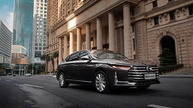 مواصفات وأسعار سيارات جي ايه سي السيدان في المملكة