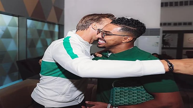 بالصور.. بعثة المنتخب الوطني تغادر إلى أليكانتي