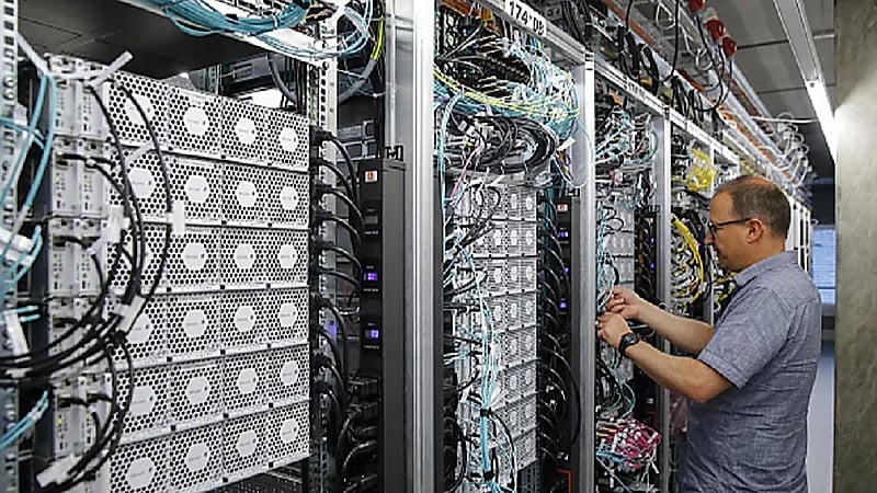 أنباء عن توقف شبكات الهواتف المحمولة في أوروبا عن العمل هذا الشتاء