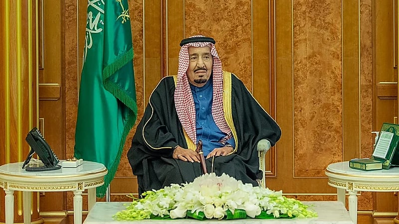 بالفيديو.. أمام خادم الحرمين.. السفراء المعينون حديثا لدى عدد من الدول يؤدون القسم