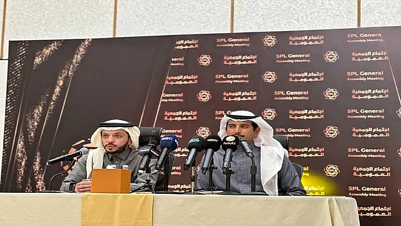 العفالق: تحديد أسعار تذاكر المباريات مسؤولية النادي