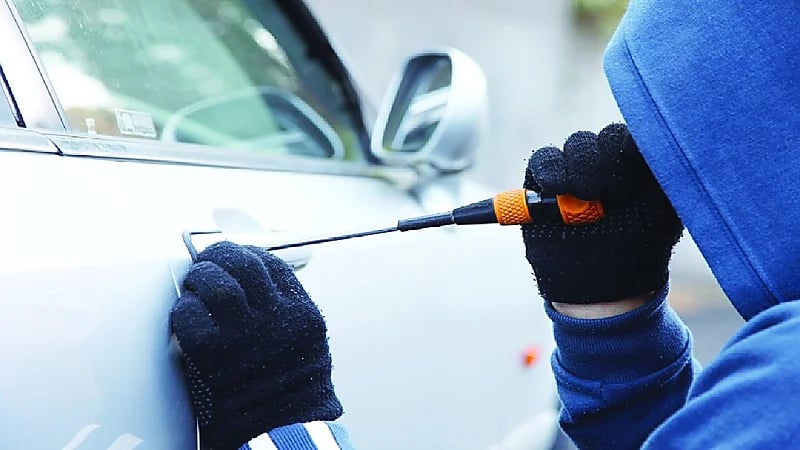 خطوات الإبلاغ عن المركبات المسروقة عبر منصة أبشر