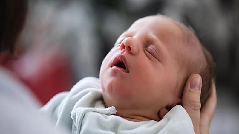 استشاري: بعض أدوية الكحة سببت وفيات للأطفال الرضع