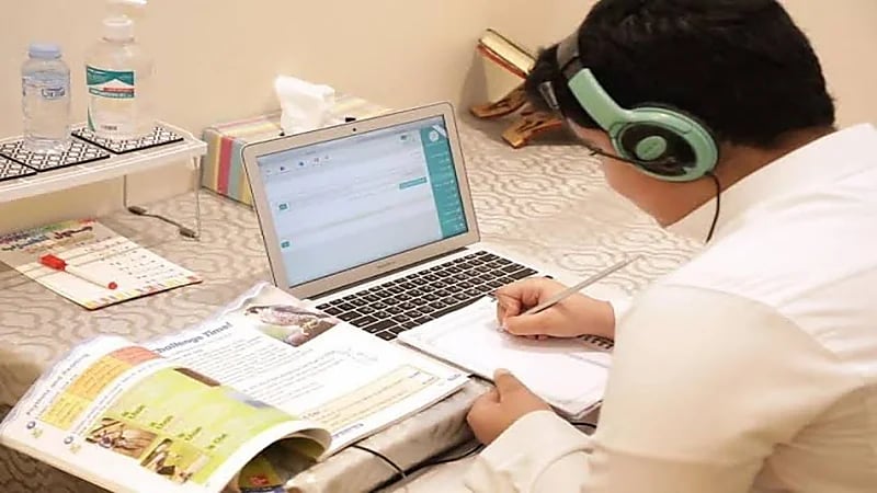 تعليم العلا: تحول الدراسة عن بعد اليوم لجميع الطلبة ومنسوبي ومنسوبات مدارس المحافظة