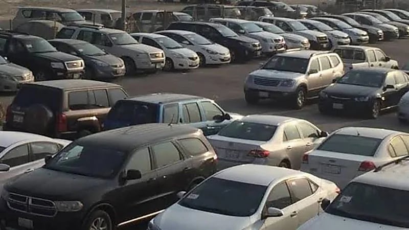 مزاد علني لبيع "سيارات" في جمرك ميناء جازان