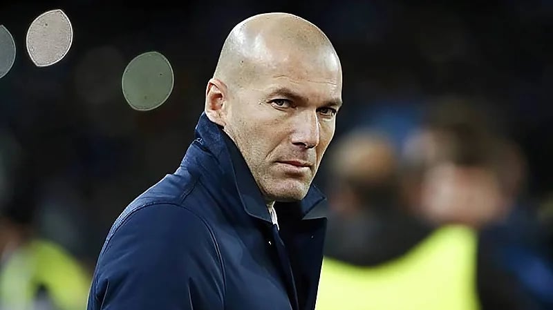 شرط وحيد يفصل زيدان عن تدريب النصر