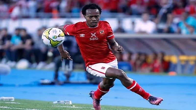 الهلال يقترب من ضم لاعب الأهلي المصري 