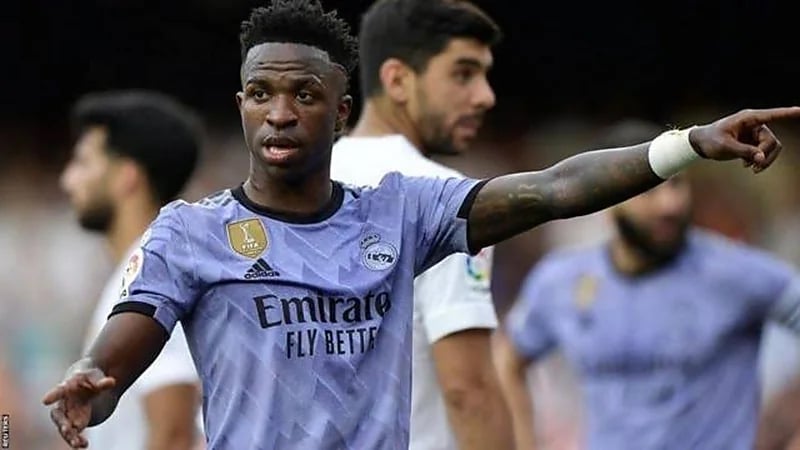 الاتحاد الإسباني يتخذ قرارا بشأن طرد وإيقاف فينيسيوس