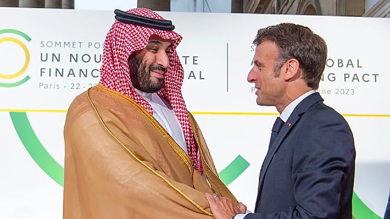 ماكرون لولي العهد: شكرا لقدومكم - فيديو