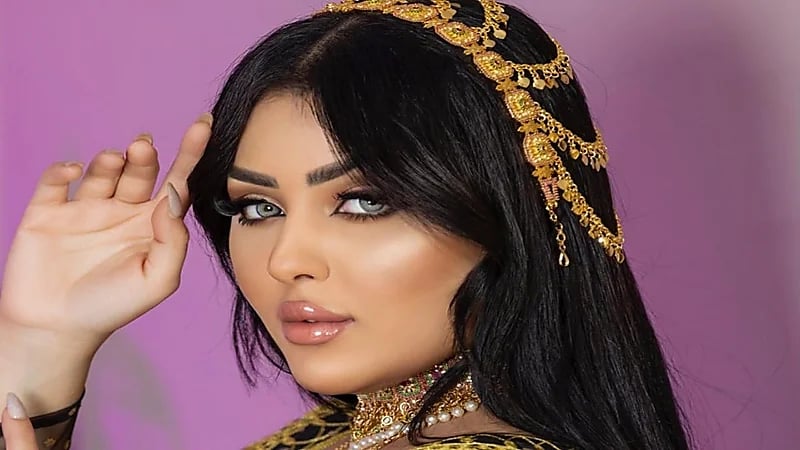 تحقيقات تكشف ظهور سلمي الشيمي على سرير بملابس عارية