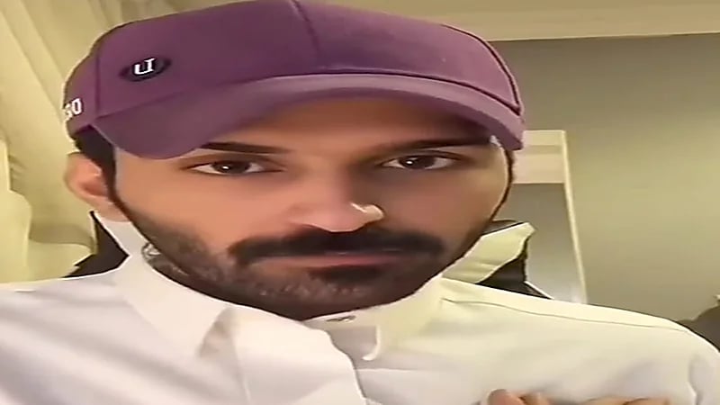 الحزيمي يتعرض لموقف غريب من فتاة غير متزنة في الطريق العام.. فيديو