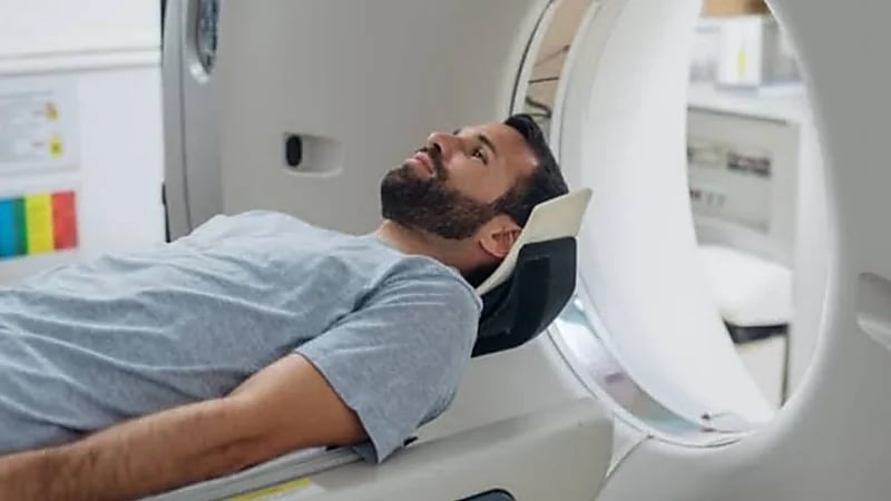 مختص يكشف حقيقة تسبب الأشعة المقطعية في الإصابة بسرطان الدم..فيديو