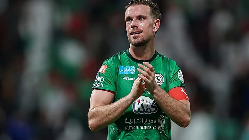 آياكس يسعى إلى ضم نجم الاتفاق هندرسون