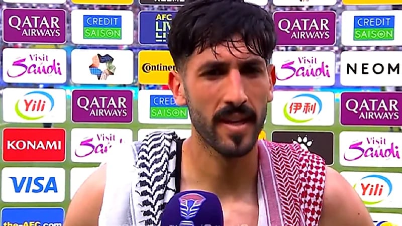 مهاجم الأردن يغني عقب الفوز على العراق .. فيديو