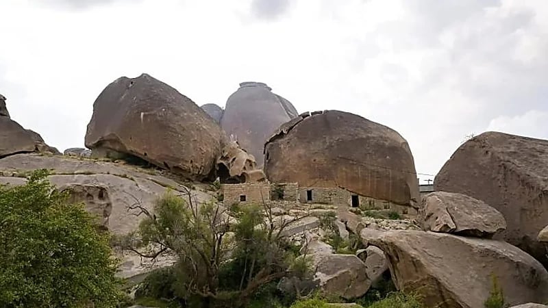 "كهوف الباحة" .. وجهة سياحية جديدة لزوار المملكة .. فيديو