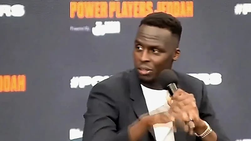 ميندي: كنت أعتقد أن المتواجدين في مباراتنا ضد الهلال مشجعوا تشيلسي   ..  فيديو