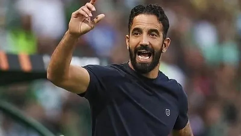 الكشف عن تفاصيل عرض ليفربول إلى أموريم