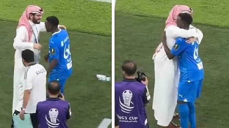 سعود عبدالحميد يحتفل مع فهد بن نافل .. فيديو